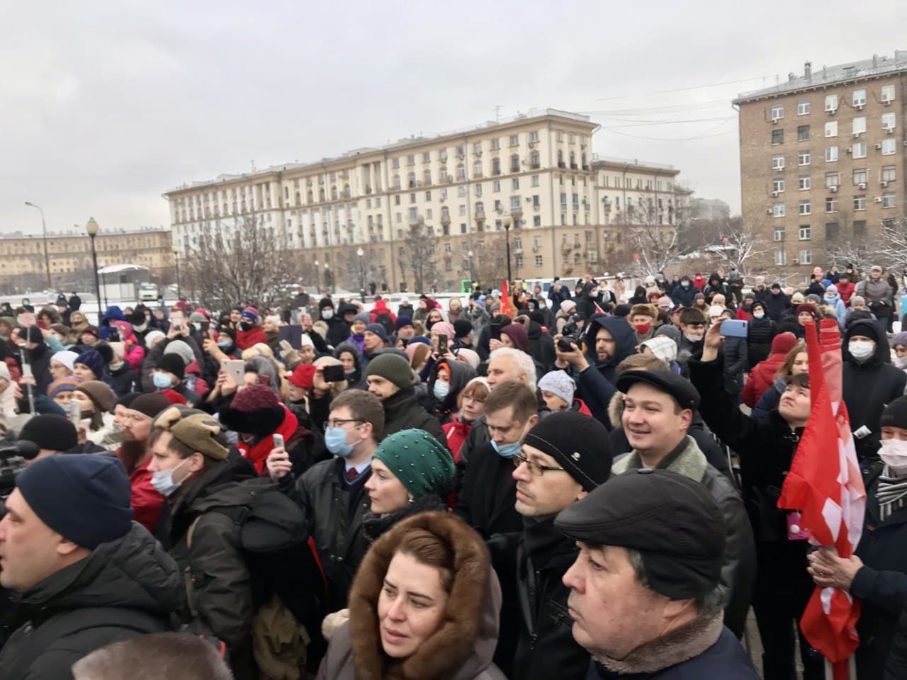 Московские встречи. Встреча в Москве. Митинг в Москве 26 июня 2021 Рашкин. Площадь Гагарина забастовки. Оболваненная коммунистами молодёжь.